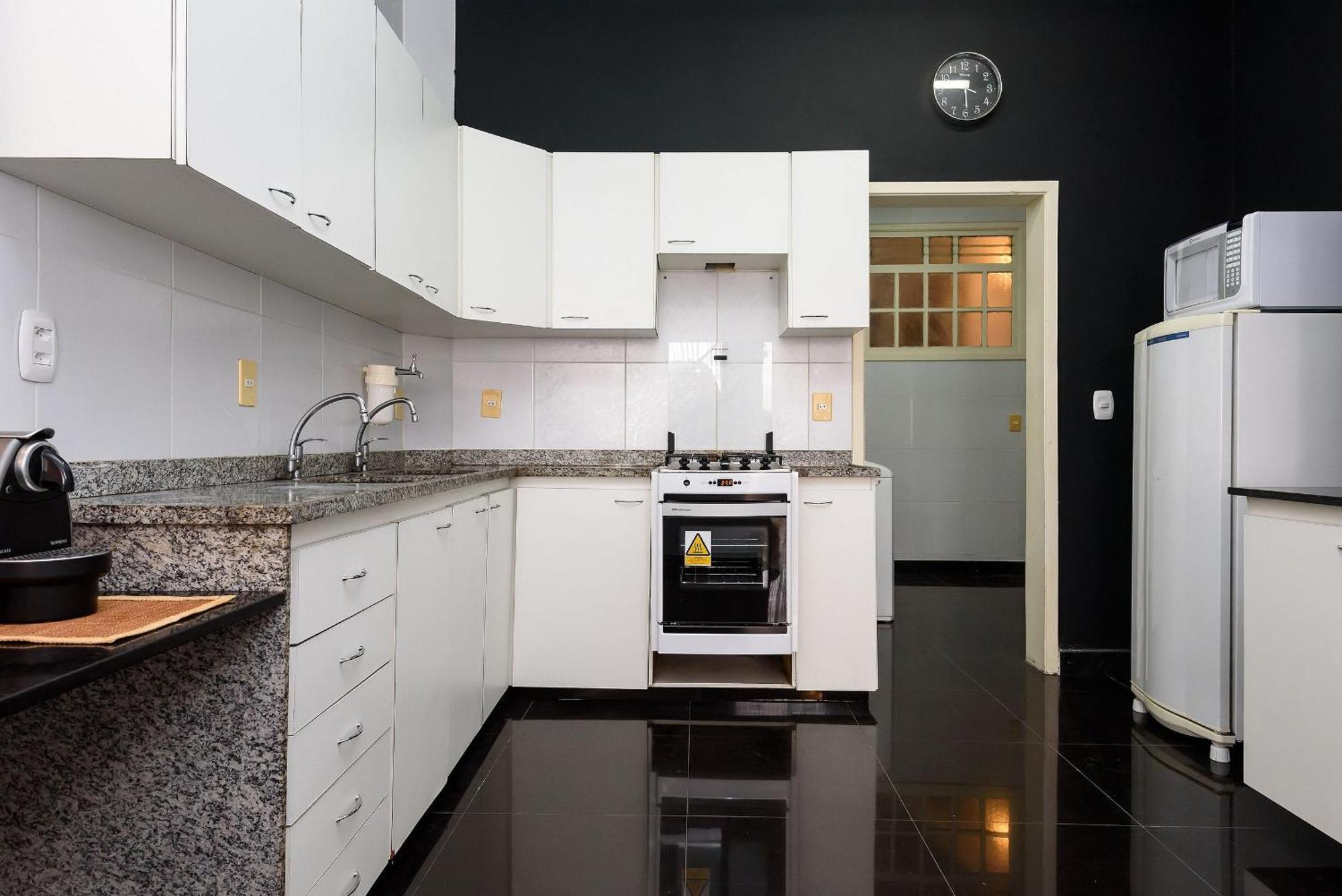 Espacoso A 500m Da | Tn 239/301 Apartment
