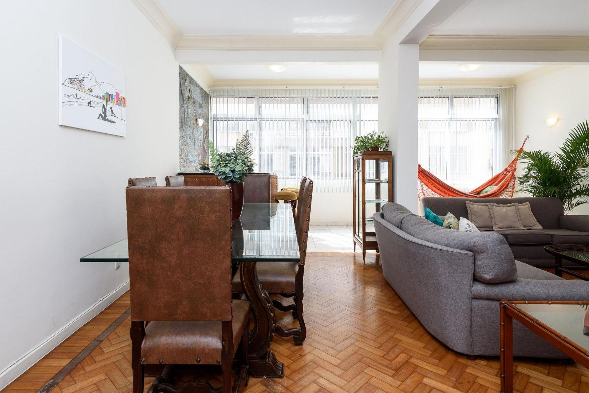Espacoso A 500m Da | Tn 239/301 Apartment