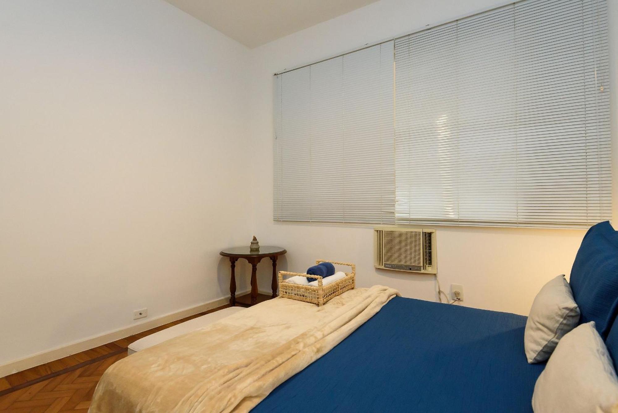 Apartamento Omar Do Rio - Tn 239/301: Grande P/ Até 10 Pessoas, Internet 240mbps, Workstation, Smart Tv, 100 Metros Do Metrô E 500metros Da De Copacabana Río de Janeiro